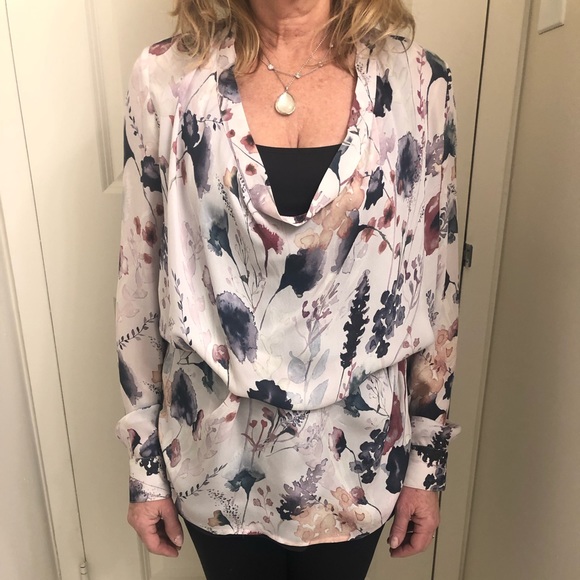 Haute Hippie Tops - 🎉HP🎉 Haute Hippie tunic printed top